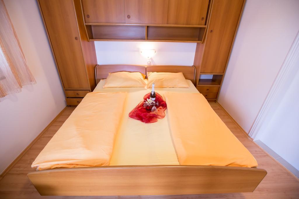Dunja Piric Apartamento *