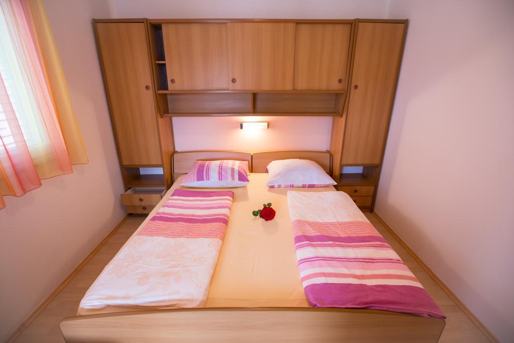 Dunja Piric Apartamento *